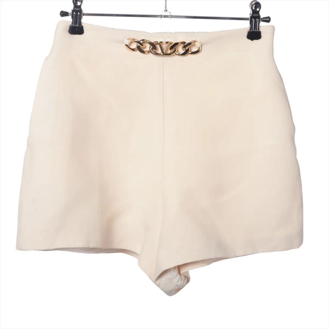 ヴァレンティノ ウール ショートパンツ 38 アイボリー 1ロゴチェーン