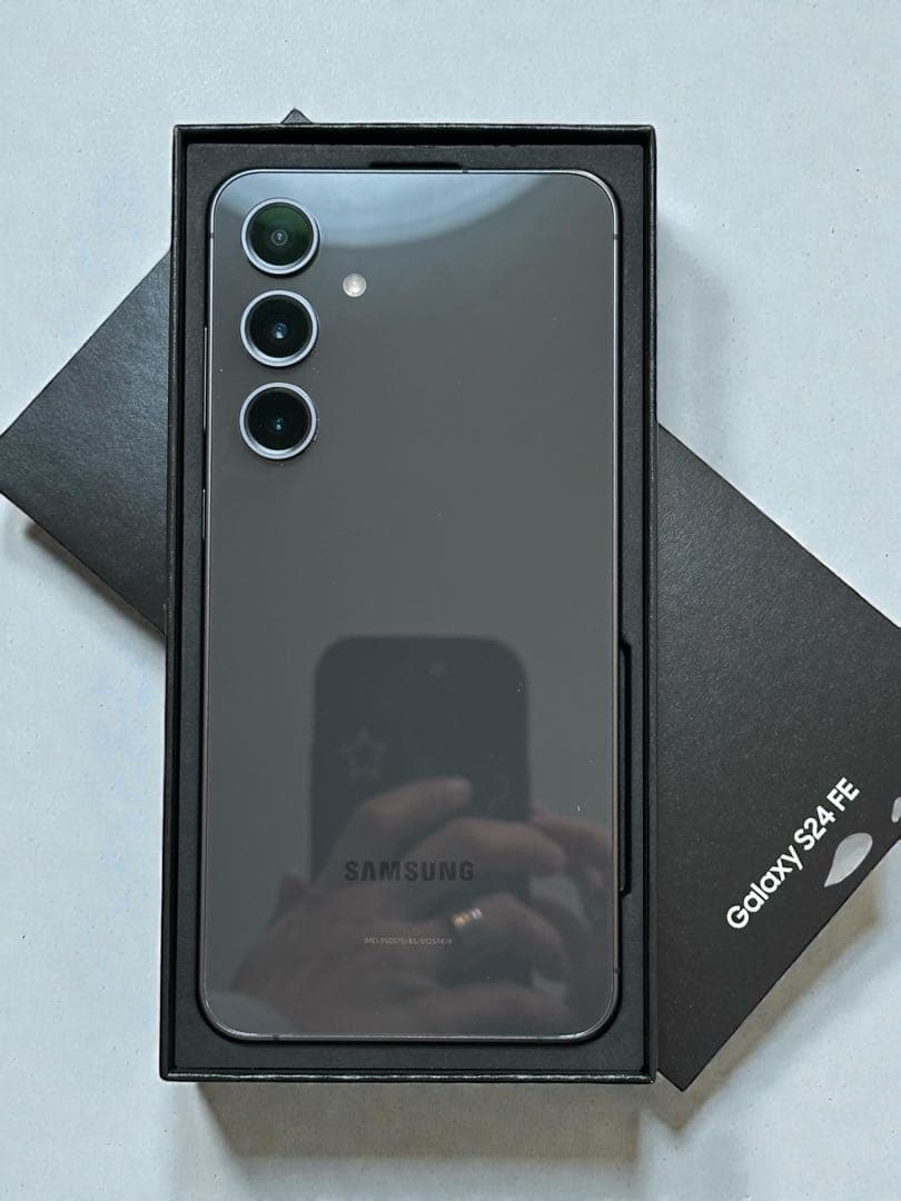 Samsung Galaxy S24 FE 128GB SIMフリー 美品