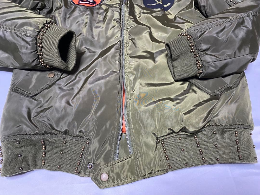 オリーブ 中綿キルティングジャンパー　サイズ記載なし