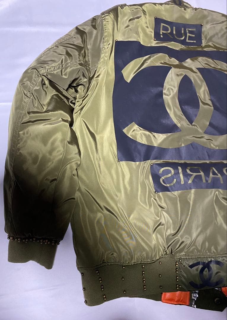 オリーブ 中綿キルティングジャンパー　サイズ記載なし