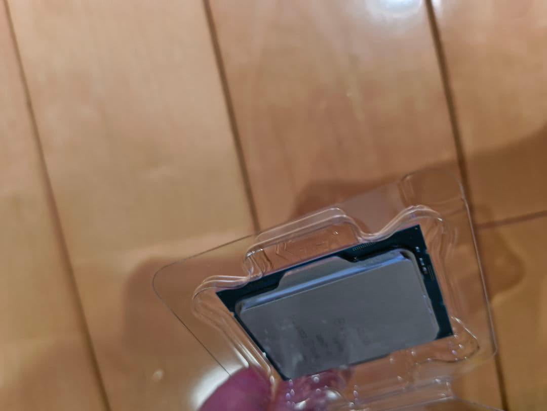 Intel Core i5 12400 (LGA 1170) CPUクーラー付き