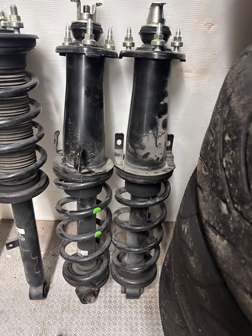 21クラウン純正サスペンション