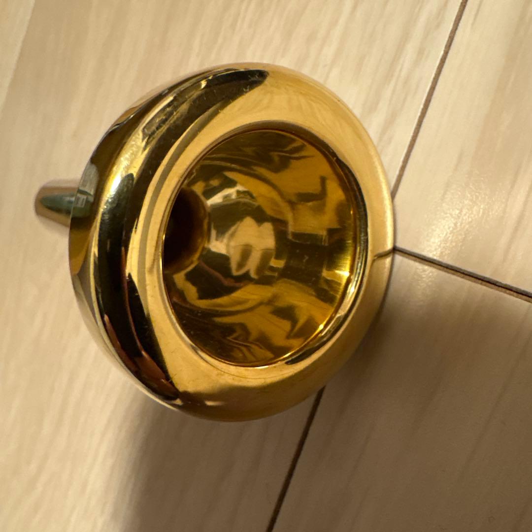 トロンボーン・ユーフォニアム用太管マウスピース　シルキー51D　リム、インナー金