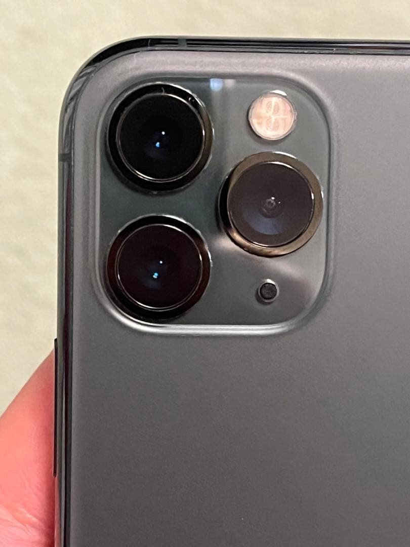 iPhone 11 pro 256G SIMロック解除済