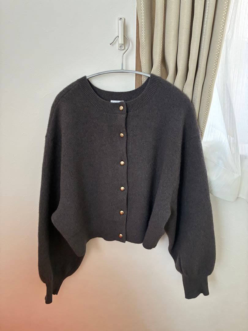 アパートバイローリーズ ラクーンカーディガン