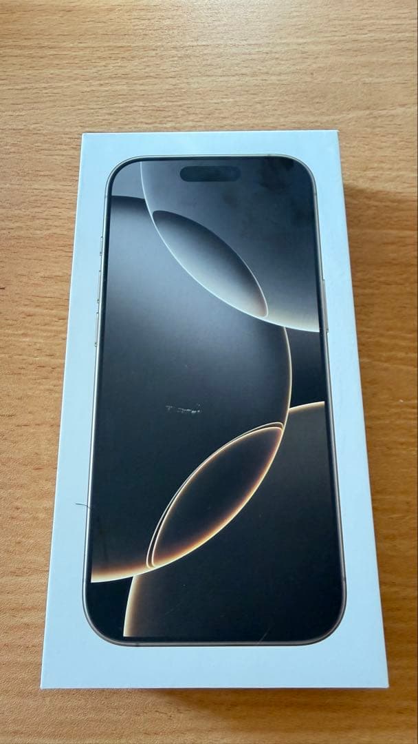 s*n様 中古品　iPhone 16 pro Natural Titanium