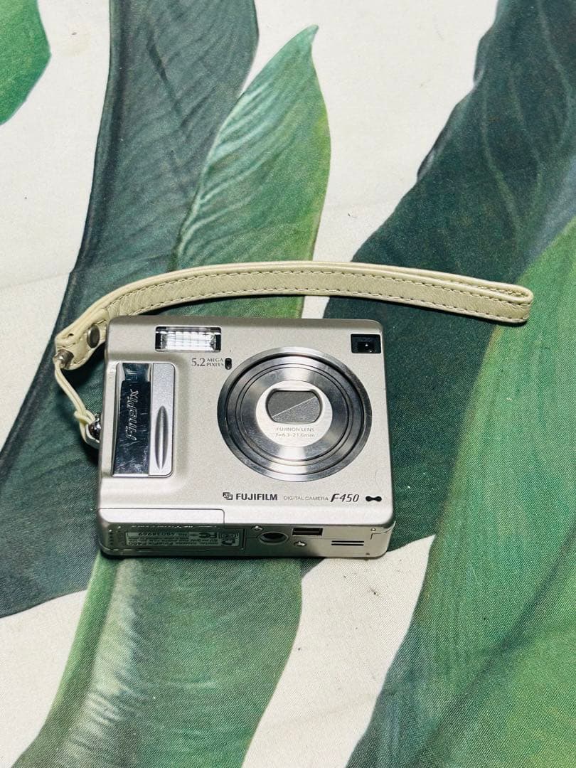 Fujifilm F450 コンパクトデジタルカメラ