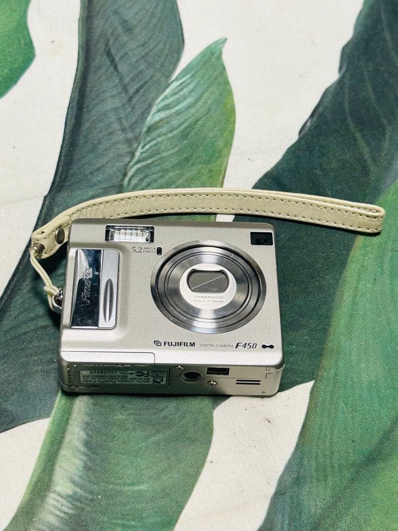 Fujifilm F450 コンパクトデジタルカメラ