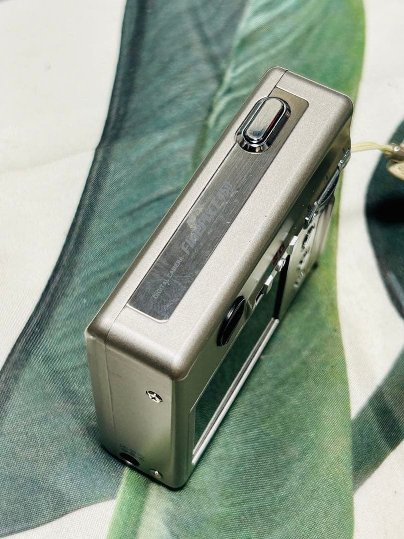 Fujifilm F450 コンパクトデジタルカメラ