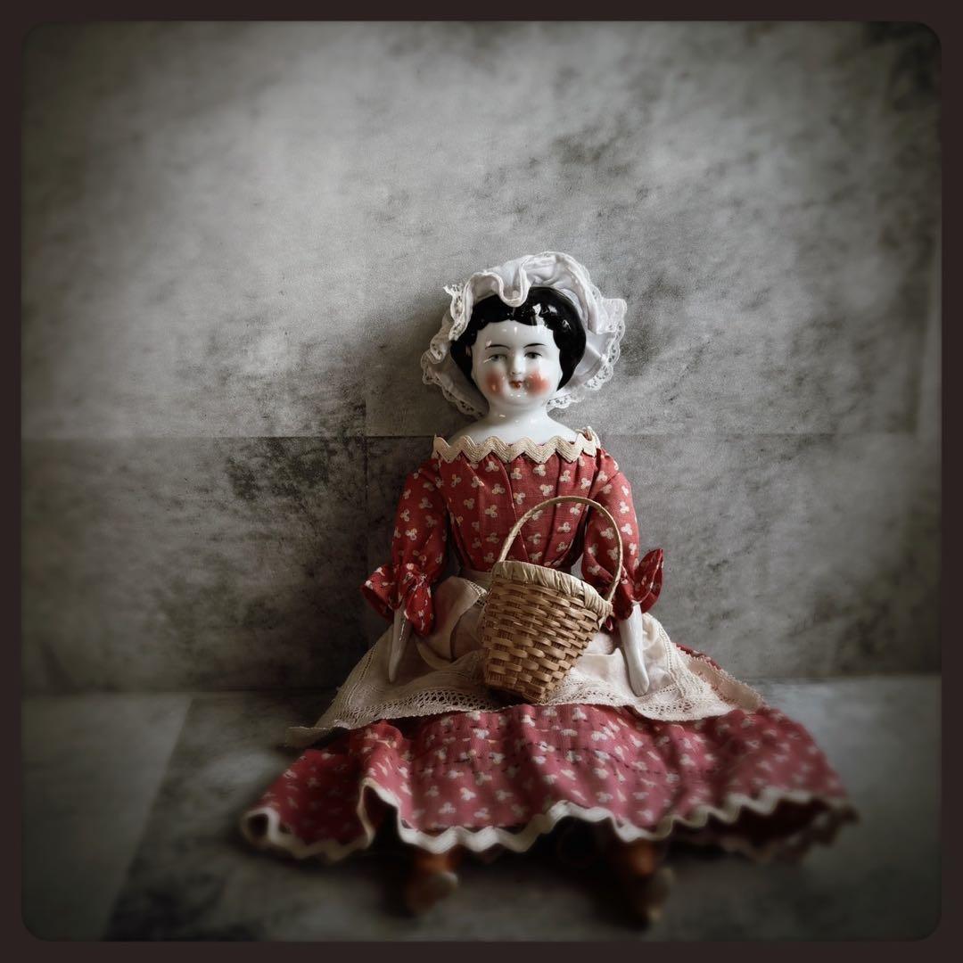 アンティーク チャイナヘッドドール　 クラシカルスタイル ビスクドール