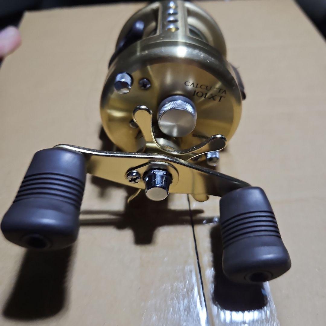 v*e様 SHIMANO CALCUTTA リール ゴールド