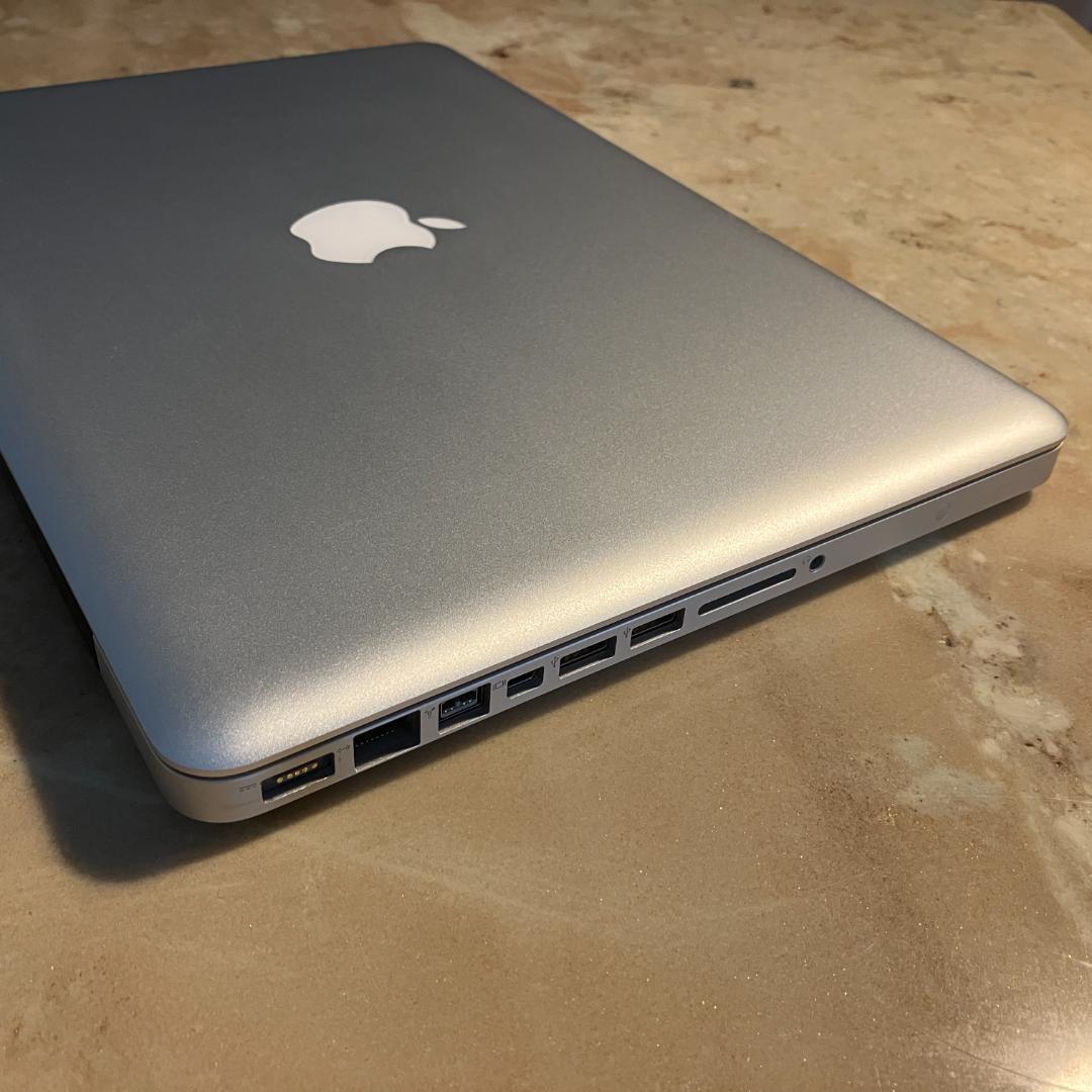 【値下げ、美品】MacBook Pro 13インチ Mid2010 バッテリ正常