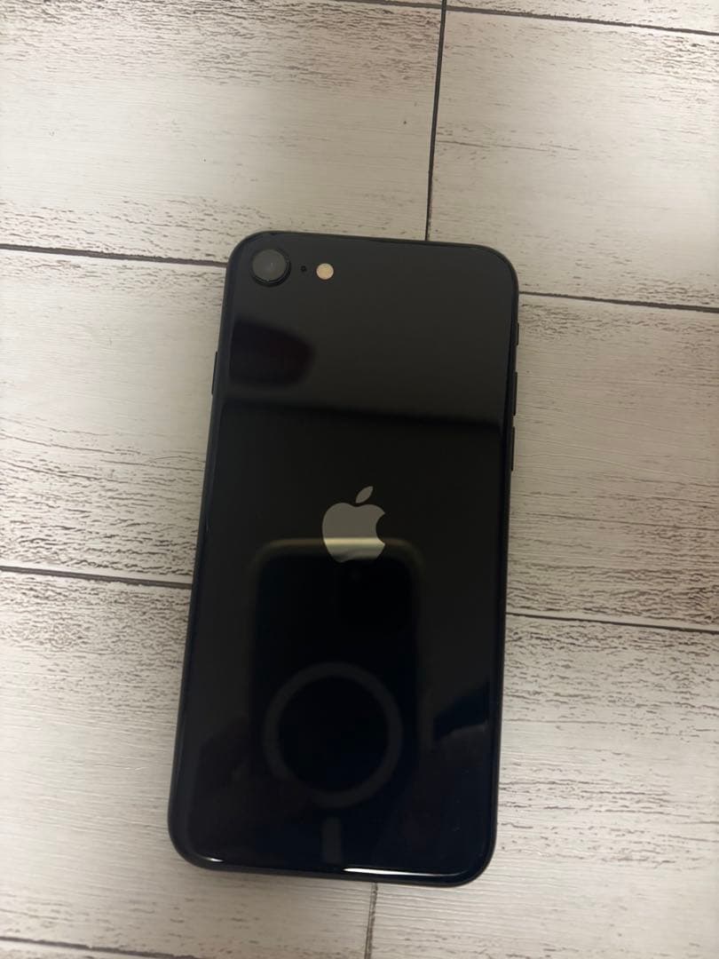 Apple iPhone SE第3世 美品　 ジャンク品　SIMフリー