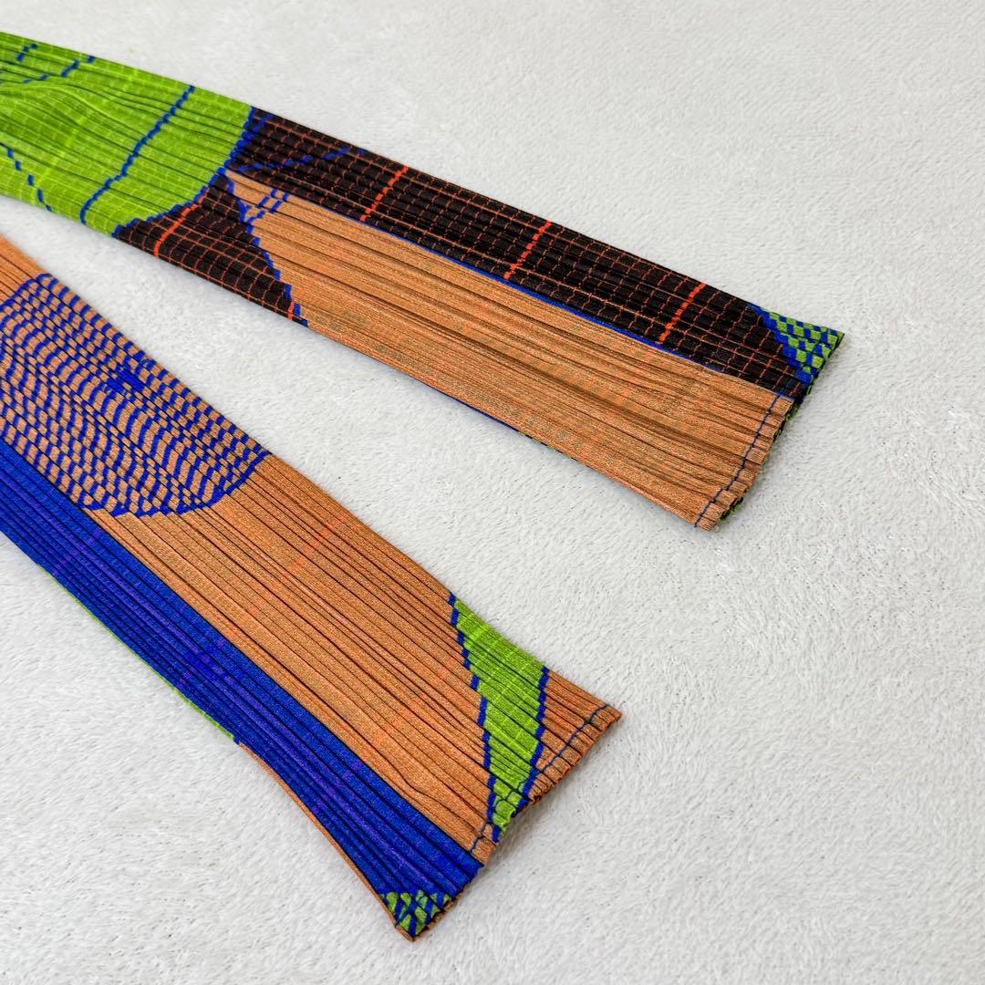 極美品✨PLEATS PLEASE プリーツ　長袖　総柄　マルチカラー