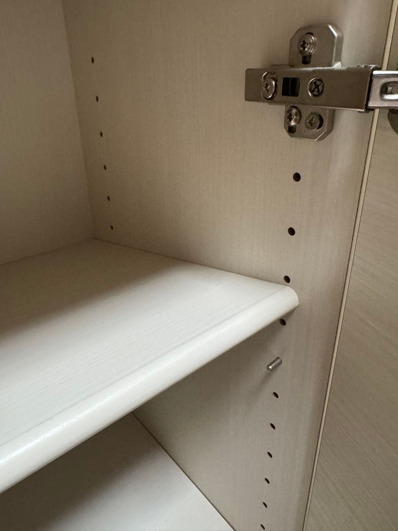 収納棚　ホワイト（高さ92×横84×奥行き34（奥行き最大37））