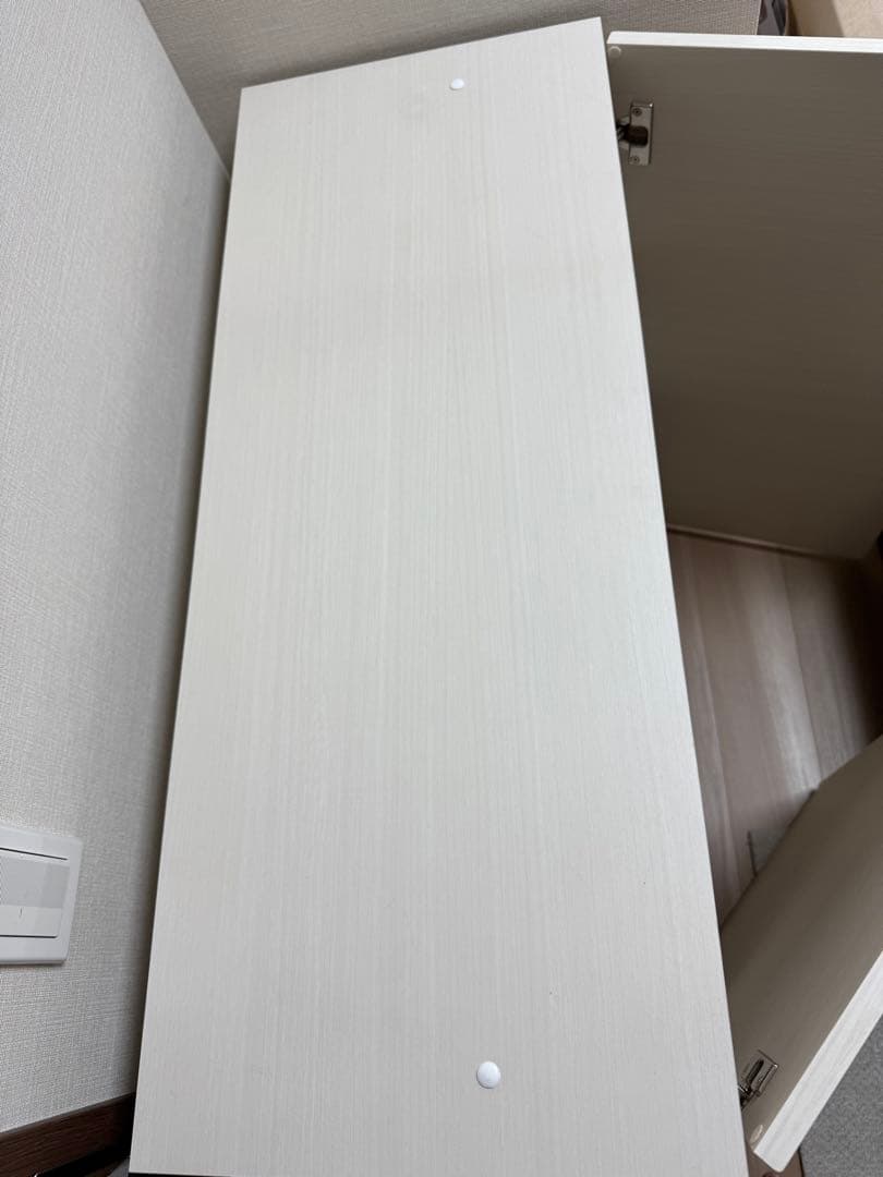 収納棚　ホワイト（高さ92×横84×奥行き34（奥行き最大37））