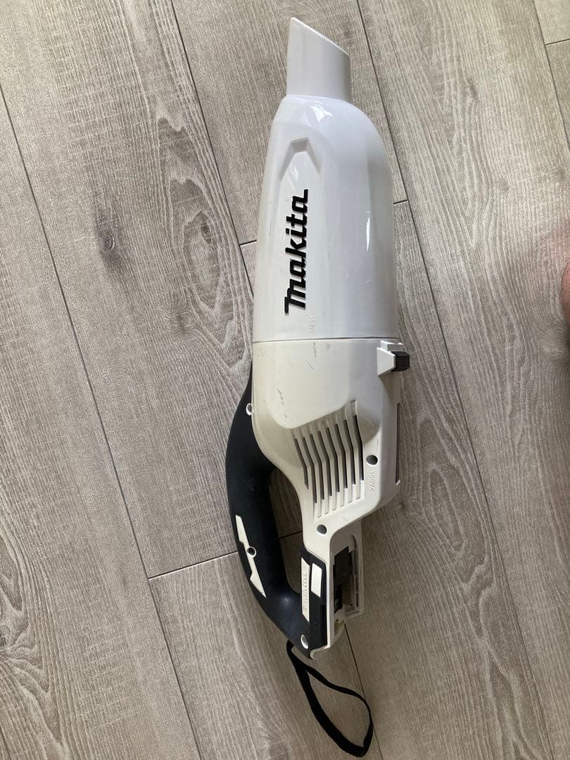 【ささ】マキタ(makita) コードレスクリーナー CL281FD