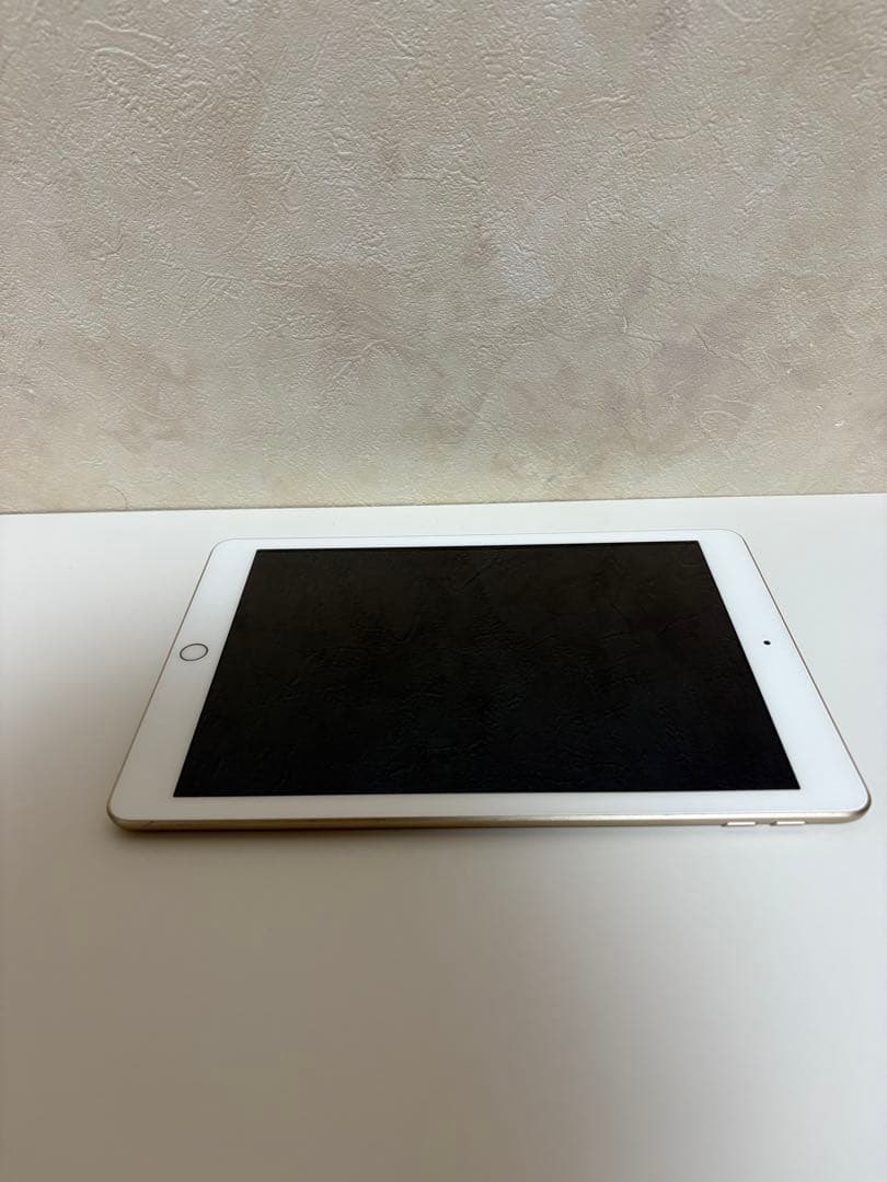 【Neko】iPad 第５世代　Wi-Fi 128GB