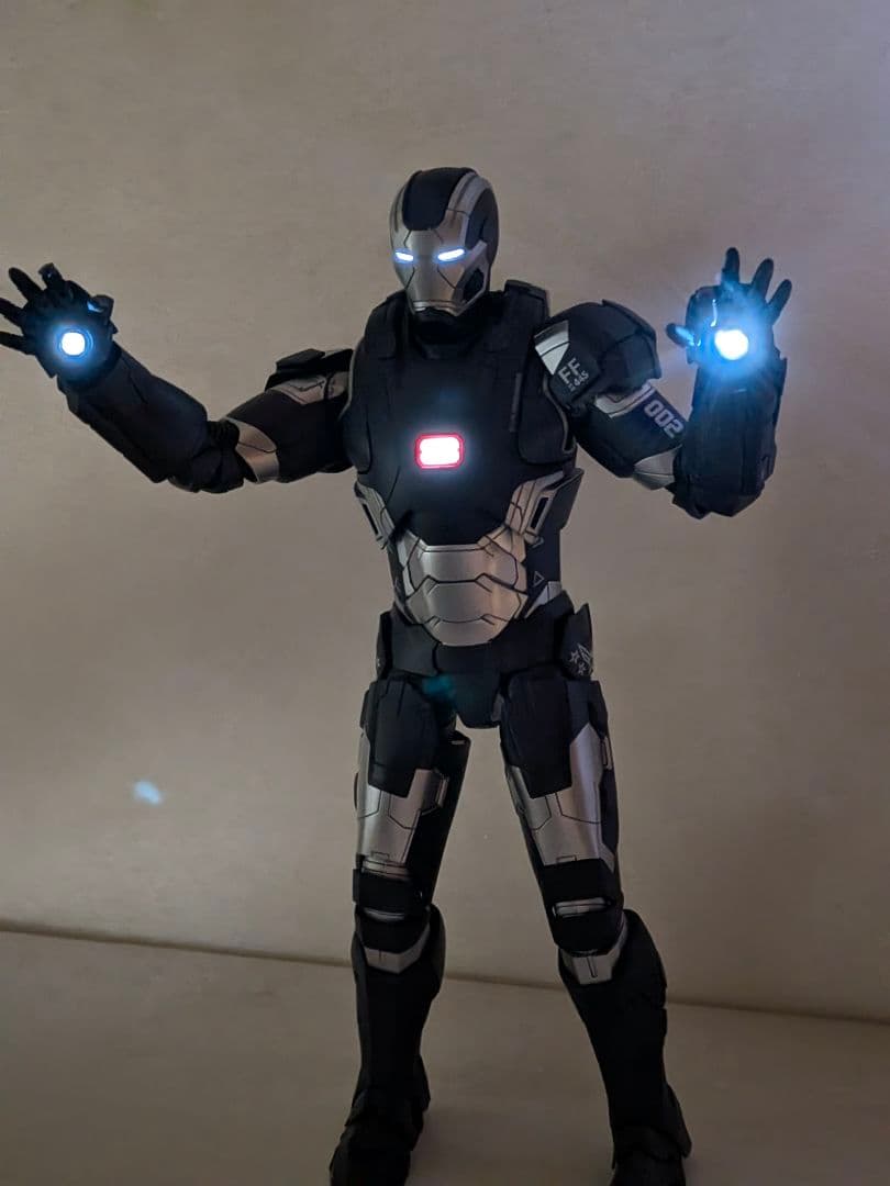 ホットトイズ アイアンマン3 1/6スケール ウォーマシン マークⅡマーベル