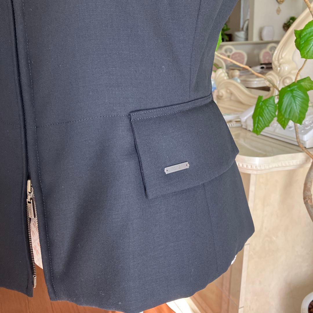 フォクシー ブラックー肉厚フカフカチンチラ付き中綿ベスト　希少42サイズ