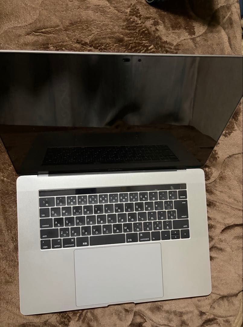 MacBook Pro 2016 15インチ i7 8GB 256GB シルバー