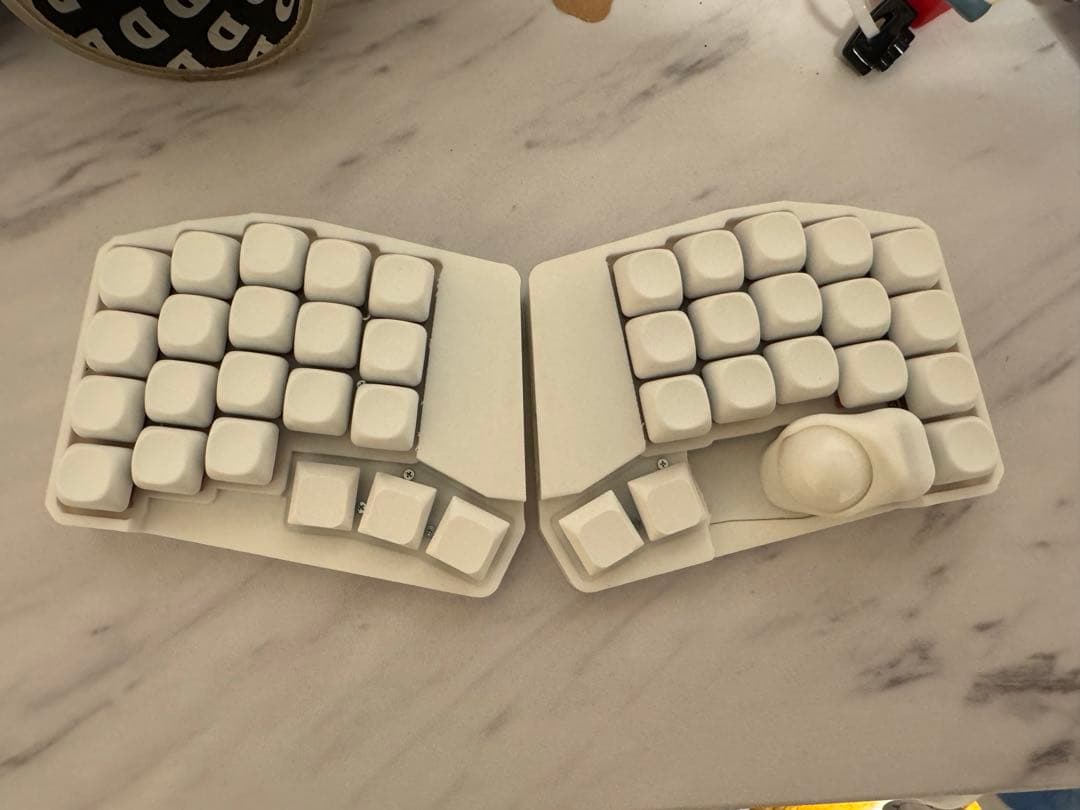 【新品】keyball39 白仕様　完成品　付属品あり　lofree hades