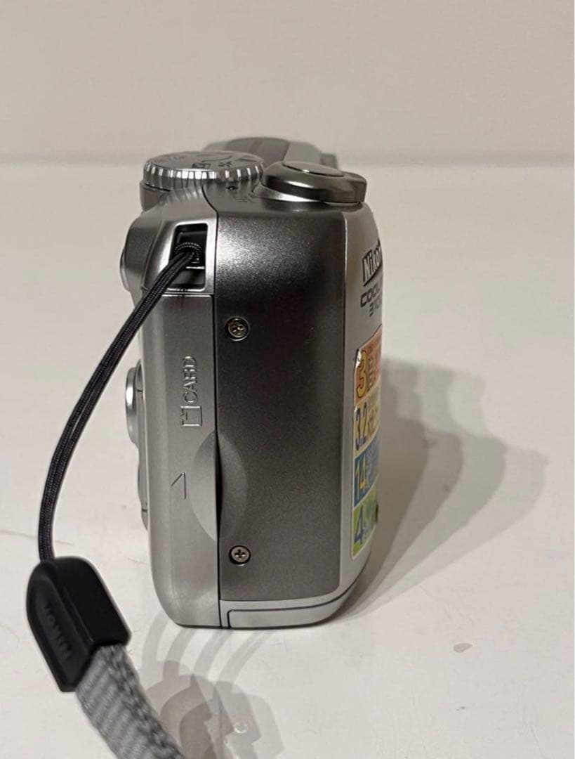 Nikon COOLPIX 3100 デジカメ 箱付き　【通電確認済み】