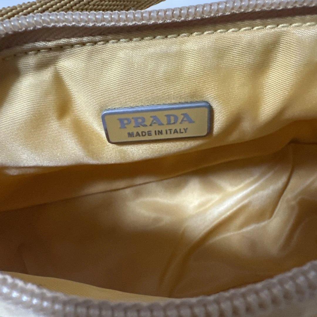 PRADA プラダ アクセサリーポーチ イエロー MV632