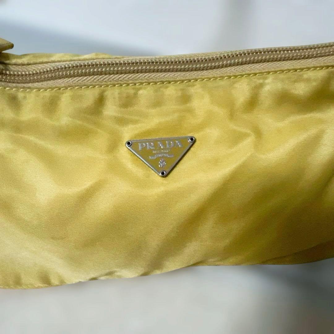 PRADA プラダ アクセサリーポーチ イエロー MV632