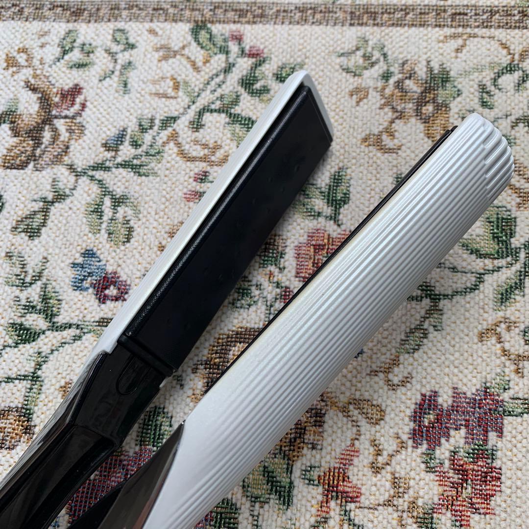 ⭐︎⭐︎5日間限定SALE⭐︎⭐︎ Refa ホワイトストレートヘアアイロン セラミック