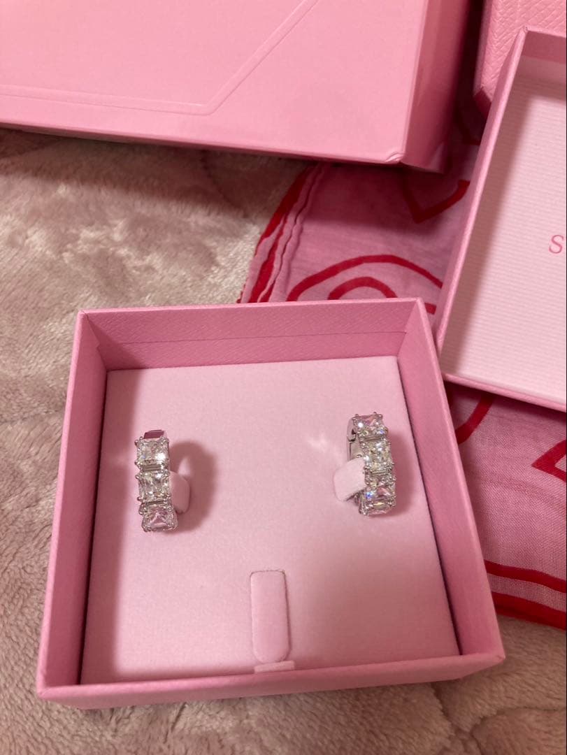 スワロフスキー★ハートネックレス＆イヤリング★セット売り★週末値下げ！！！