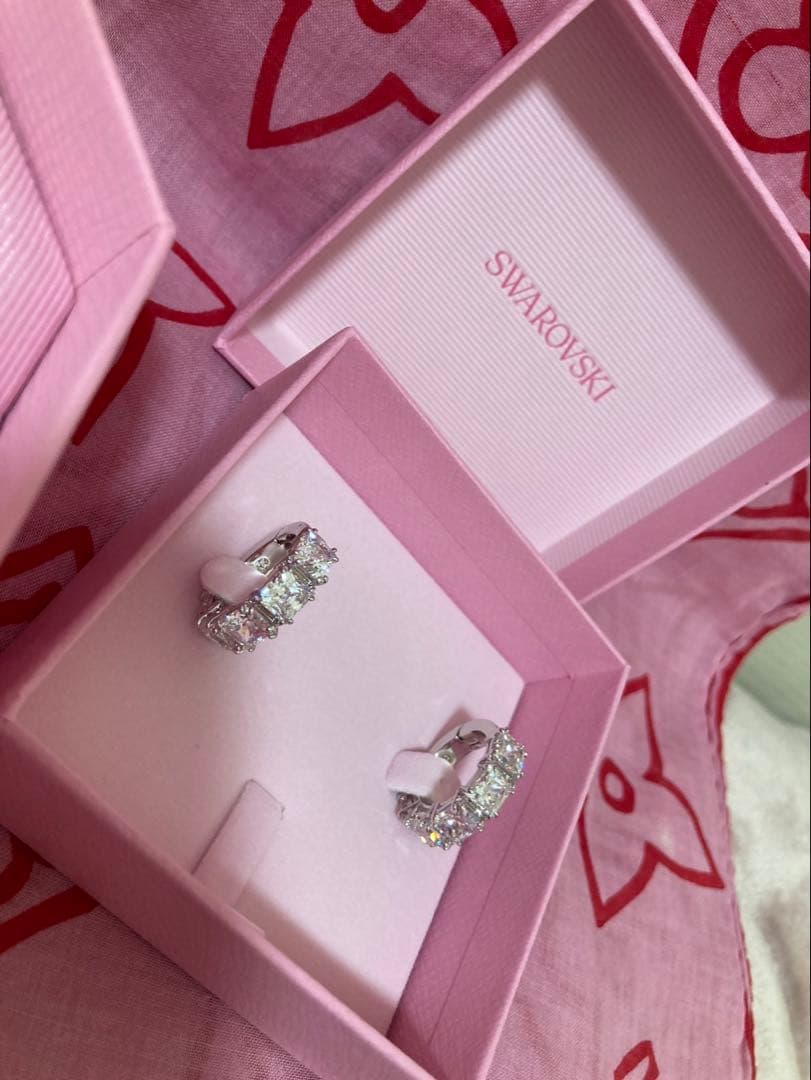 スワロフスキー★ハートネックレス＆イヤリング★セット売り★週末値下げ！！！