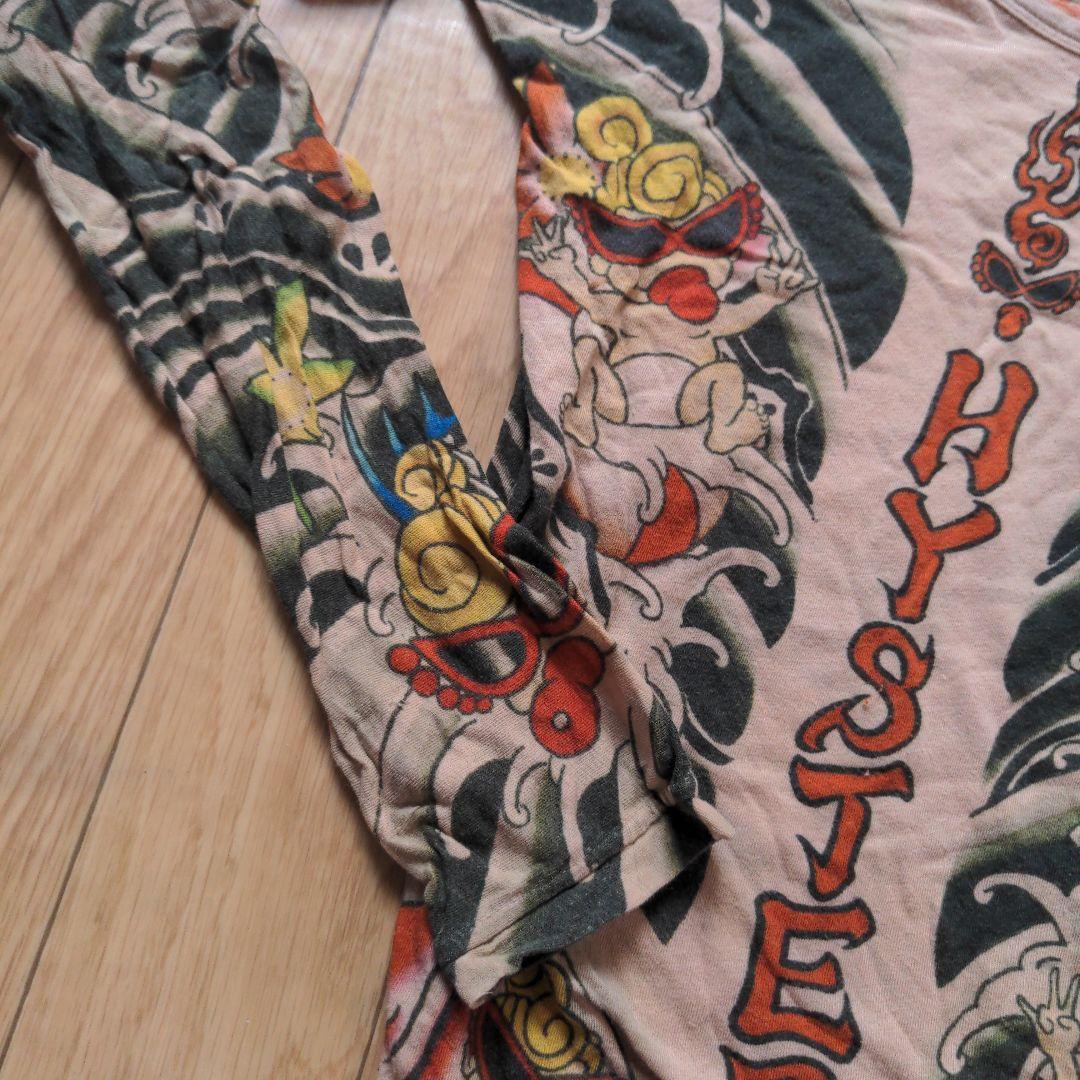 ヒスミニ　入れ墨　ロンＴ