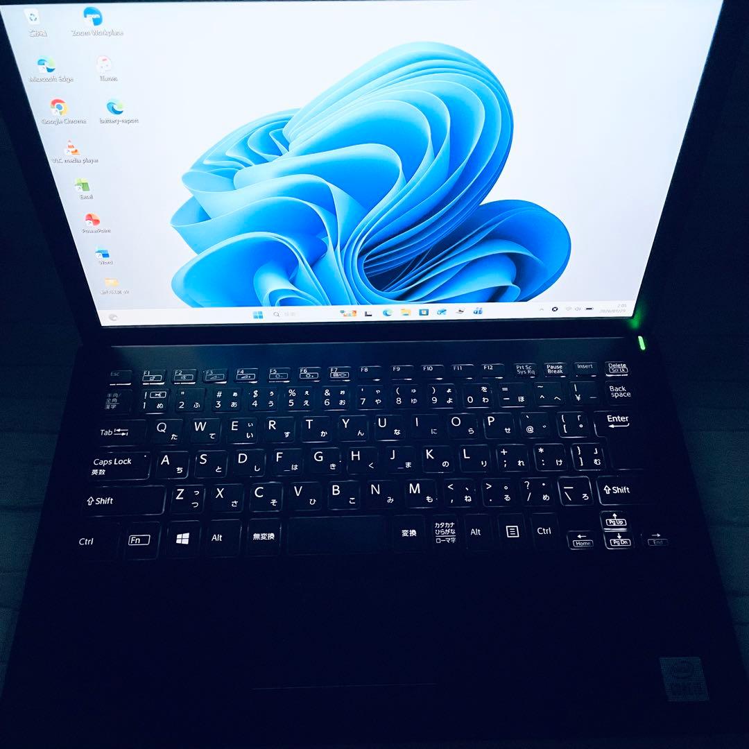 【美品】VAIO 爆速SSD256GB 8GB第10世代パソコン バイオPC