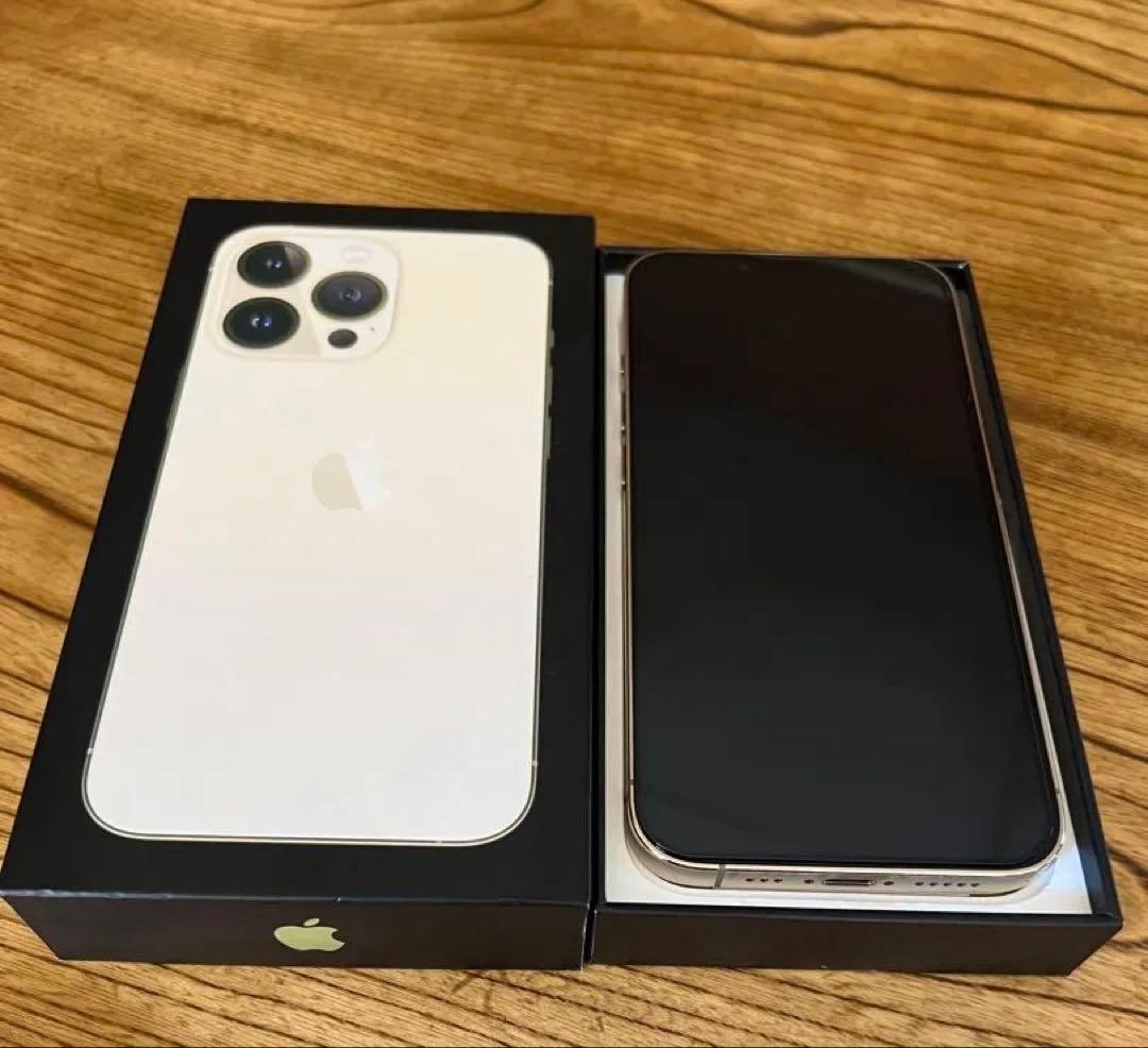 iPhone13pro ゴールド128GB SIMフリー バッテリー84%超美品