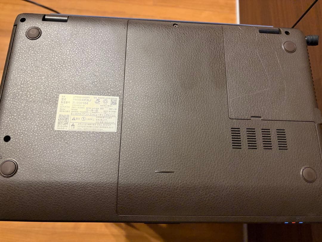 富士通 FMV LIFEBOOK ah43/f3