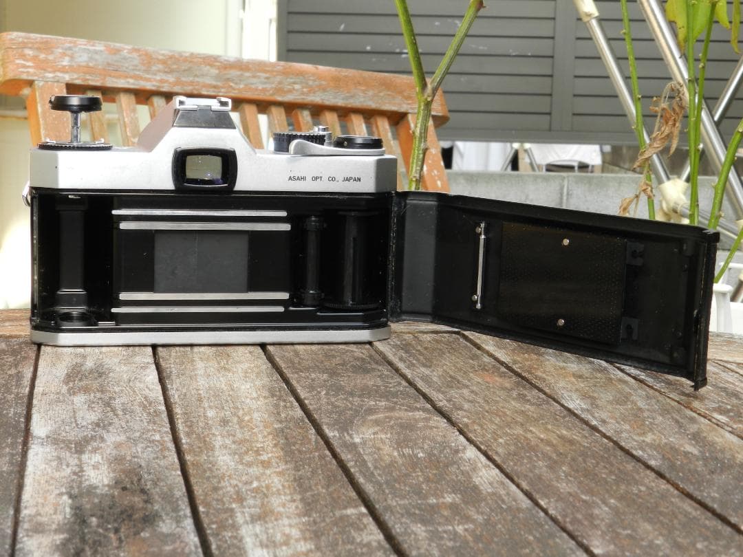 泣き虫　極美品　PENTAX SPOTMATIC F 一眼レフカメラ