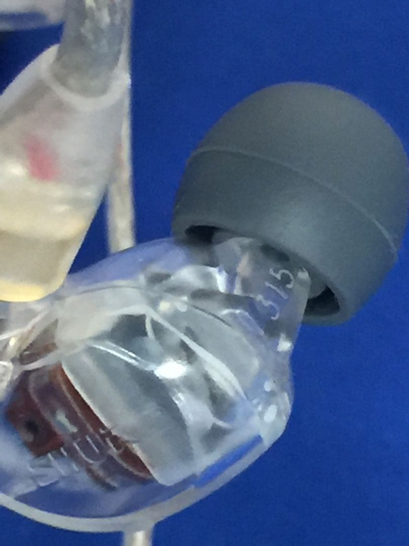 SHURE SE535 高遮音性カナル型有線イヤホン ロットNo.315