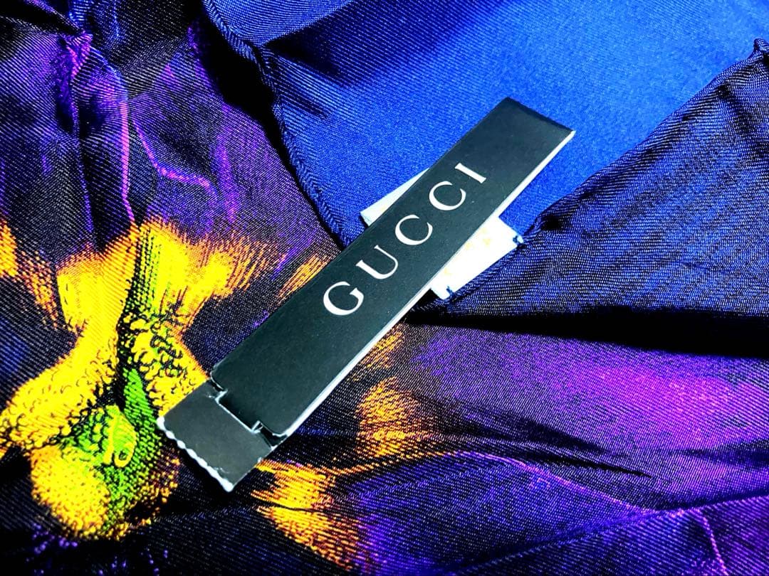 【新品未使用】GUCCI グッチ スカーフ ハンカチ 100%シルク 紺