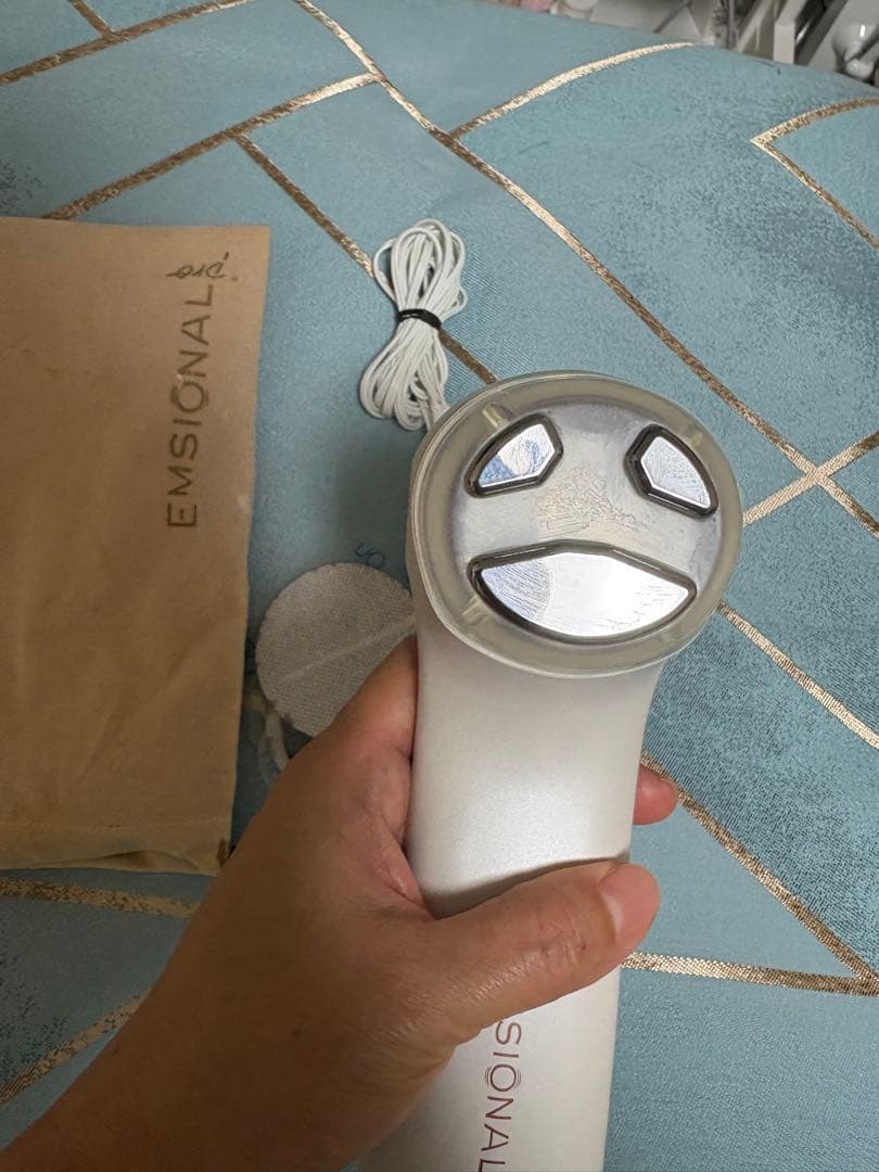 セプテム　エモーショナルプロ　エモプロ　美顔器