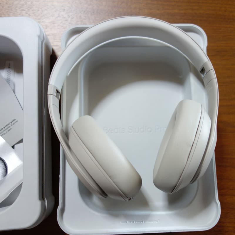 ミンサン様・Beats Studio Pro ワイヤレスヘッドホン サンドストン