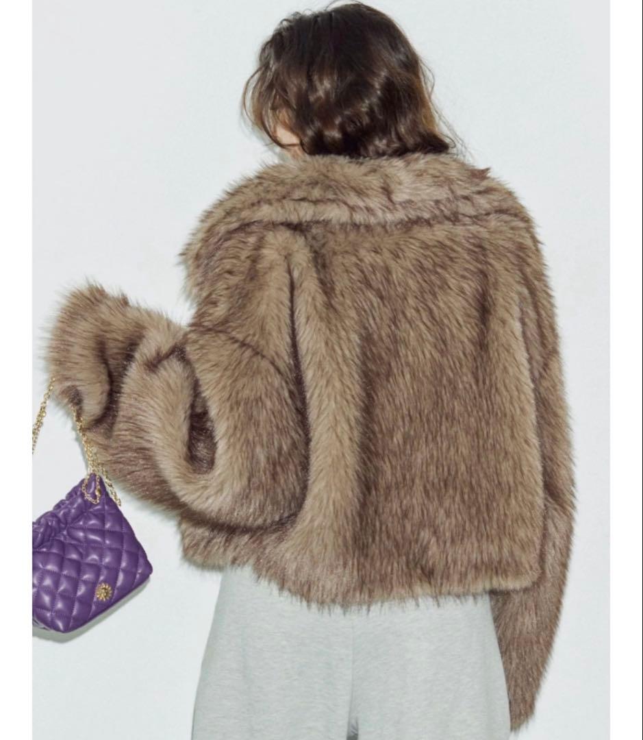 EVRIS ファイクファーショートブルゾン　モカ