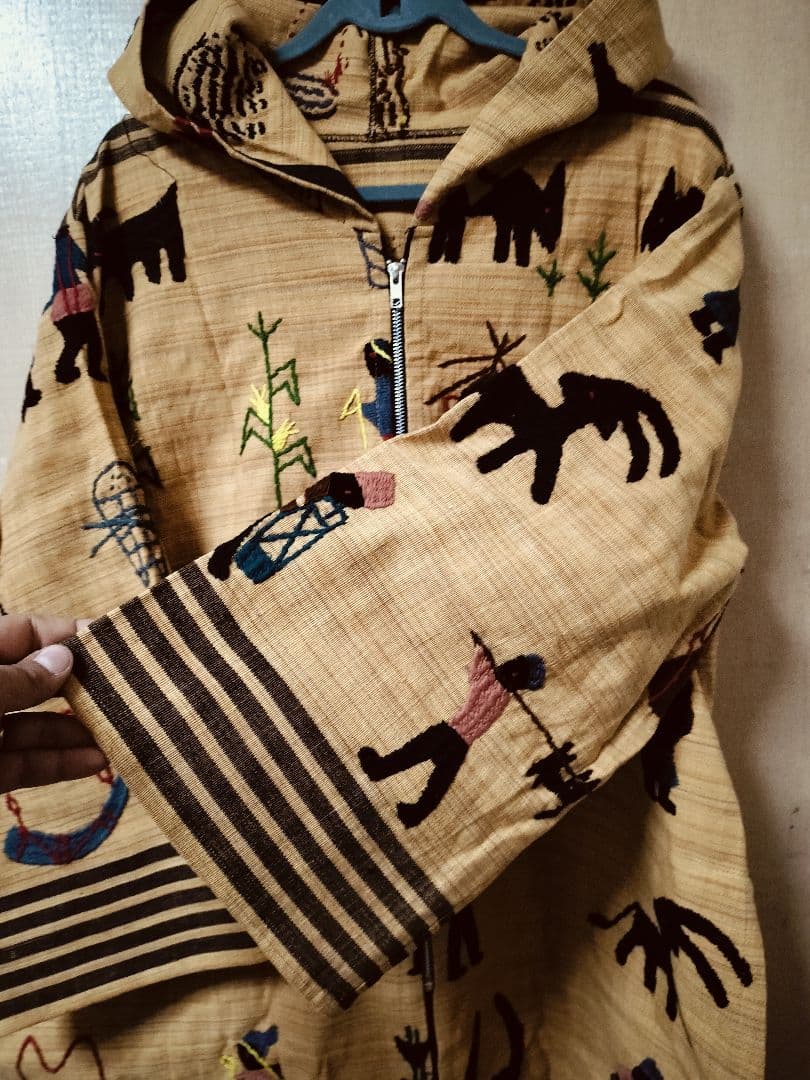 エスニック　ロングパーカー　ナカ族手刺繍衣類　注文商品　新品　タイ製