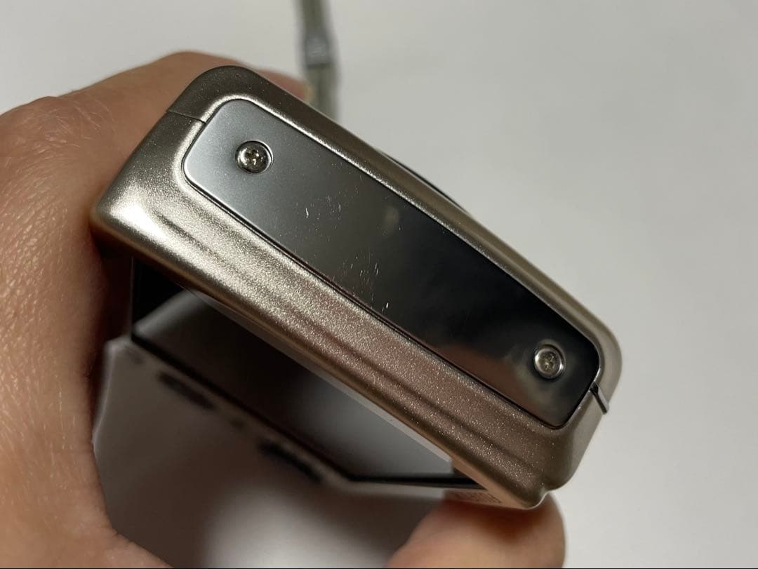 Fujifilm FinePix F200 EXR 本体