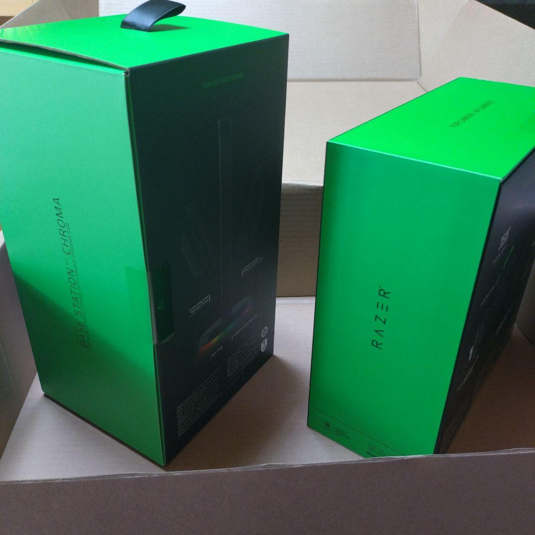 ヘッドホン Razer Kraken v4 Pro/Base Station Chroma