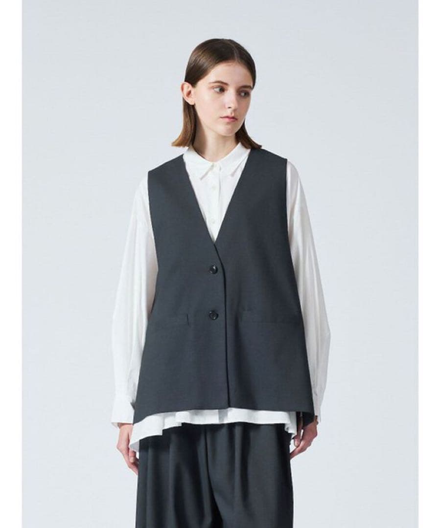 mizuiro ind ディープVネックベスト　ブラック