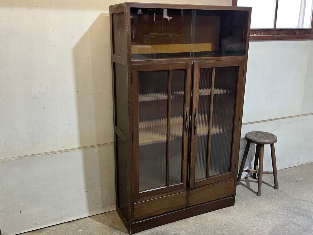 し*の様 昭和レトロ モールガラス戸の収納棚 水屋箪笥 本棚 飾り棚 食器棚