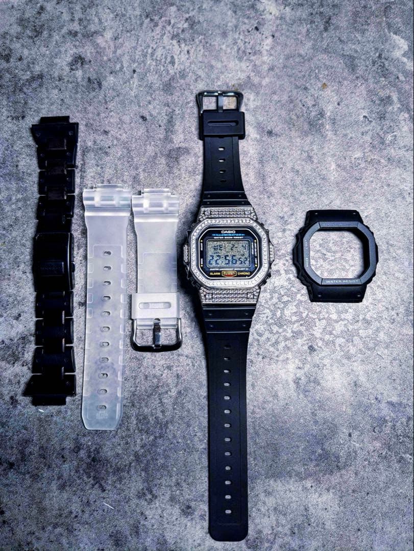 モアサナイトベゼル ラグジュアリー液晶 カスタム フルメタル VIP