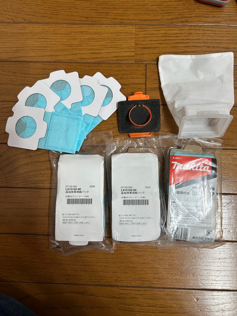 マキタのターボ60 充電式クリーナー CL113FD