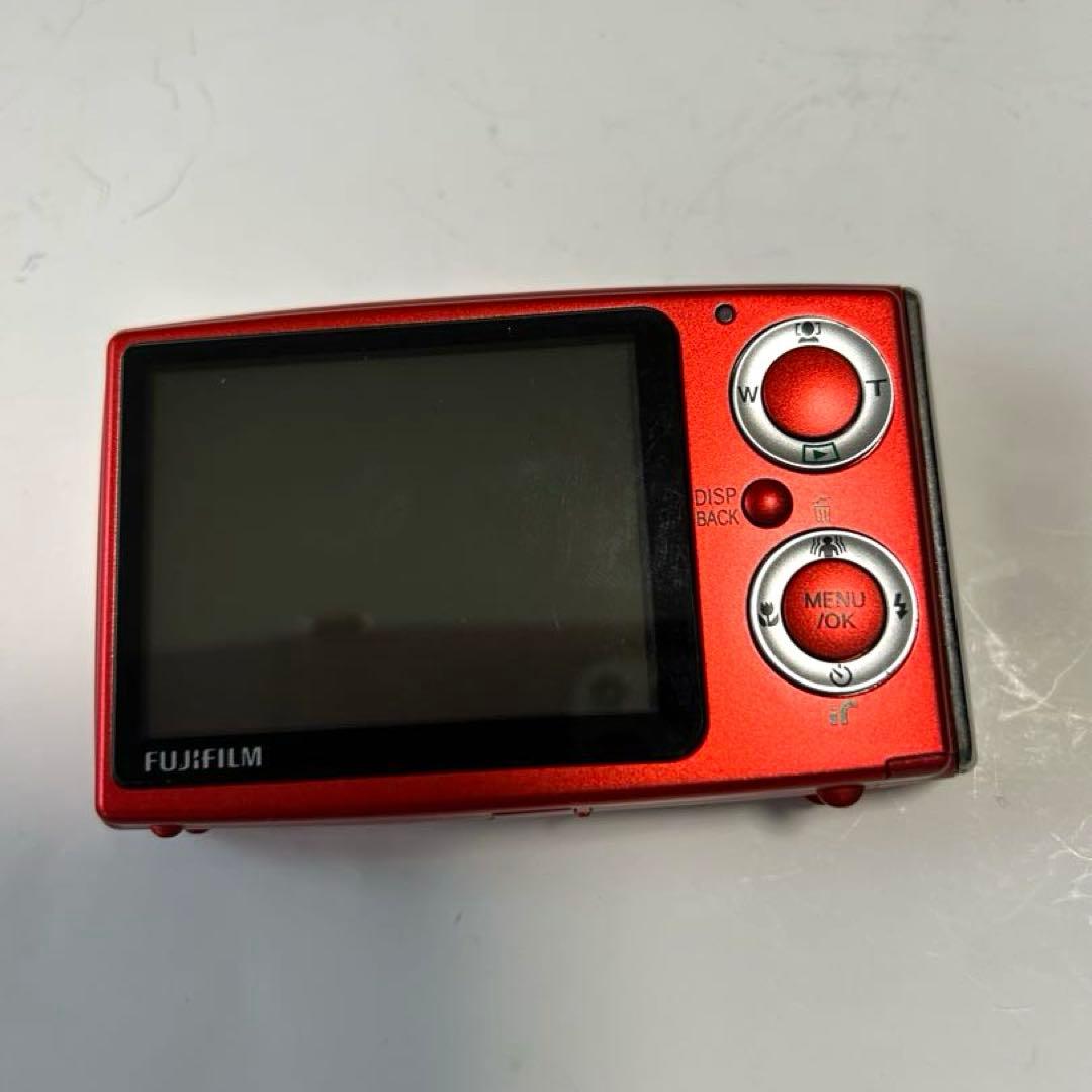 Fujifilm FinePix Z 20赤